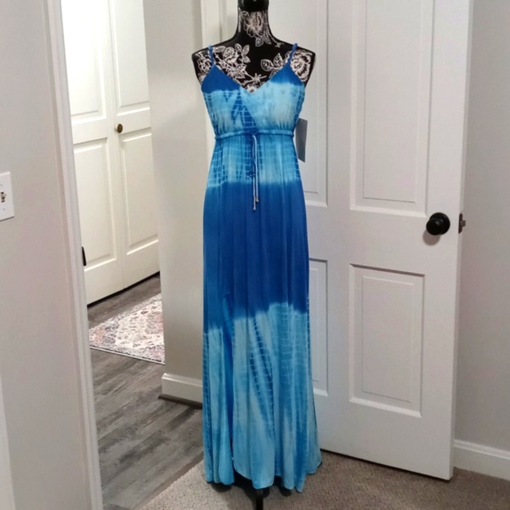 🆕️ 🌊Boston Proper🌊 - Blue Tie Dye Capri Maxi Dress